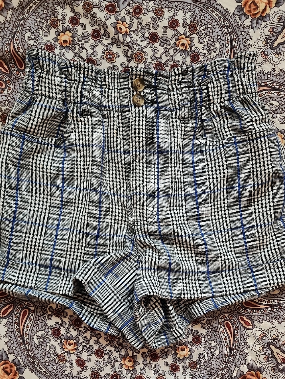 American Eagle Outfitters High Waist Plaid Shorts - Black, White, Blue — Size 6
